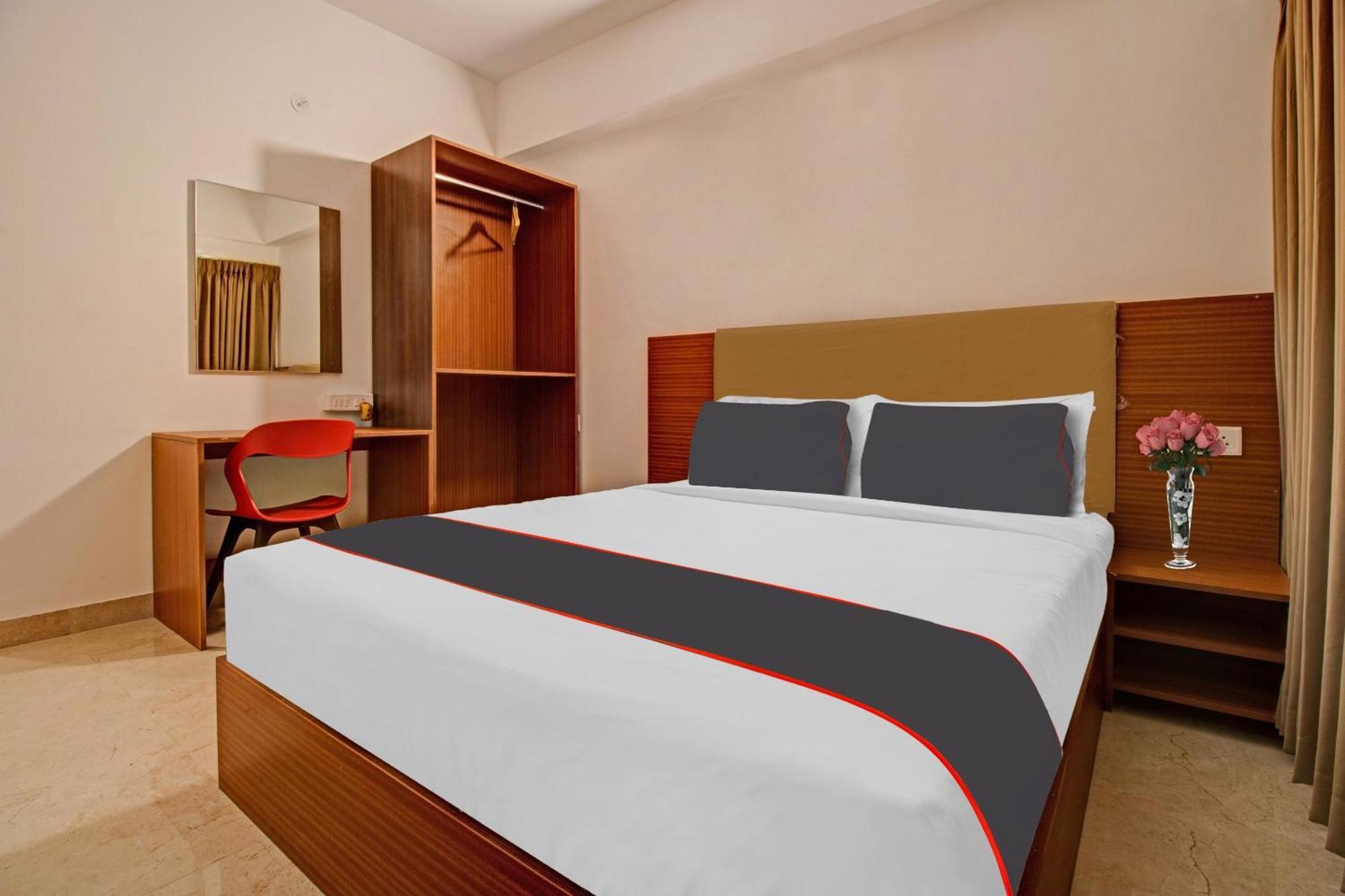 Super Collection O Petals Otium Business Hotel Μπανγκαλόρ Εξωτερικό φωτογραφία