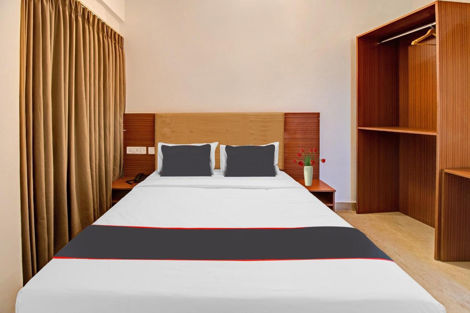 Super Collection O Petals Otium Business Hotel Μπανγκαλόρ Εξωτερικό φωτογραφία