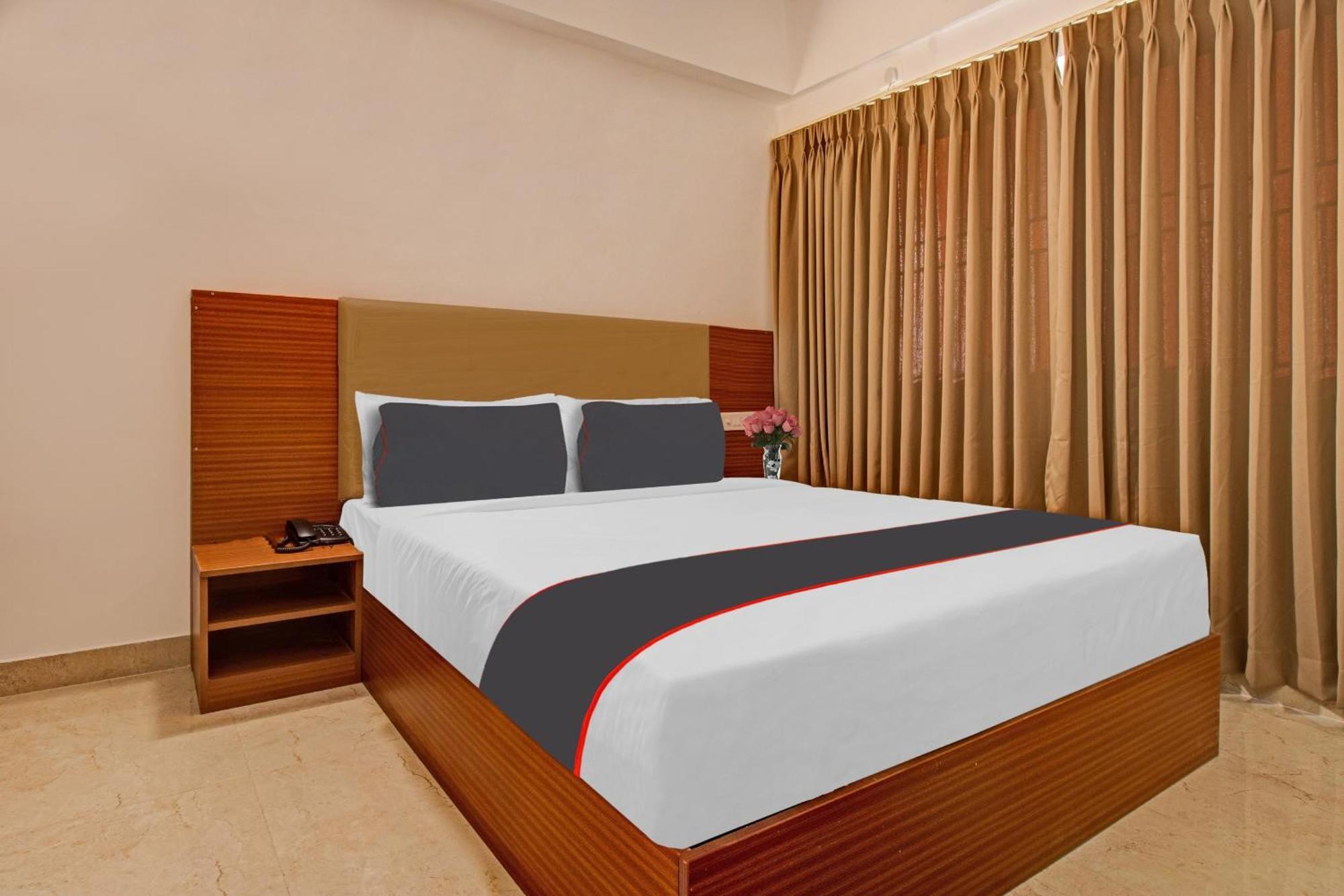 Super Collection O Petals Otium Business Hotel Μπανγκαλόρ Εξωτερικό φωτογραφία