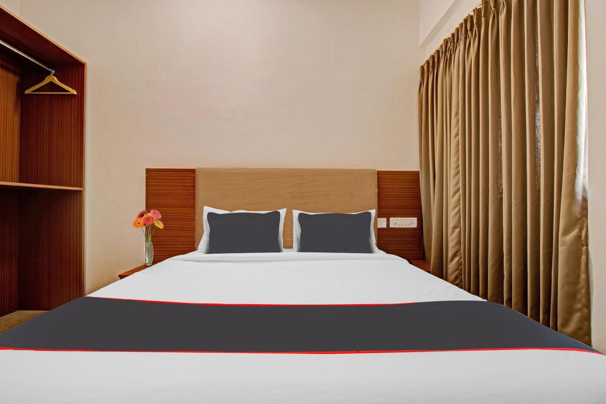Super Collection O Petals Otium Business Hotel Μπανγκαλόρ Εξωτερικό φωτογραφία