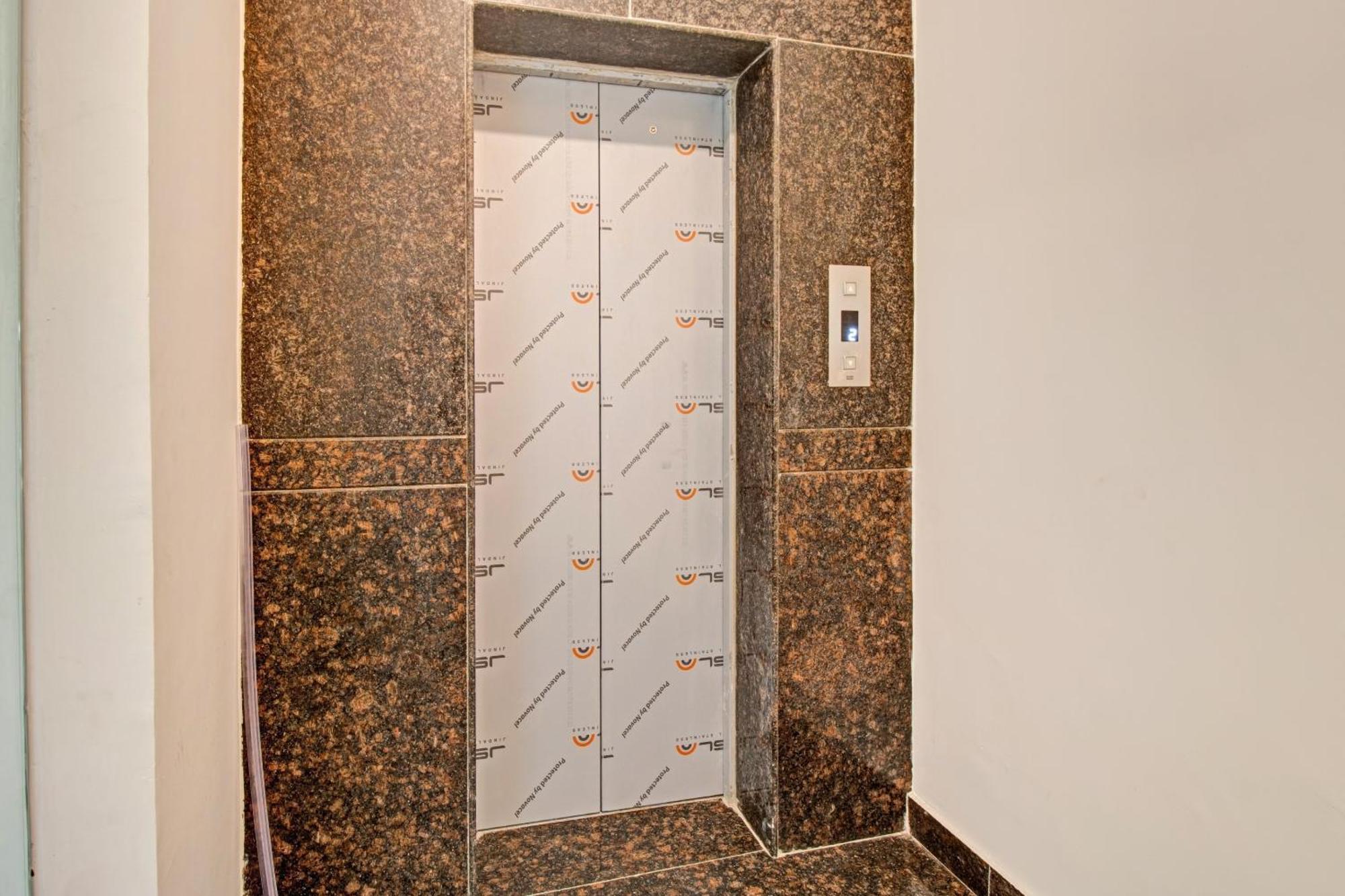 Super Collection O Petals Otium Business Hotel Μπανγκαλόρ Εξωτερικό φωτογραφία